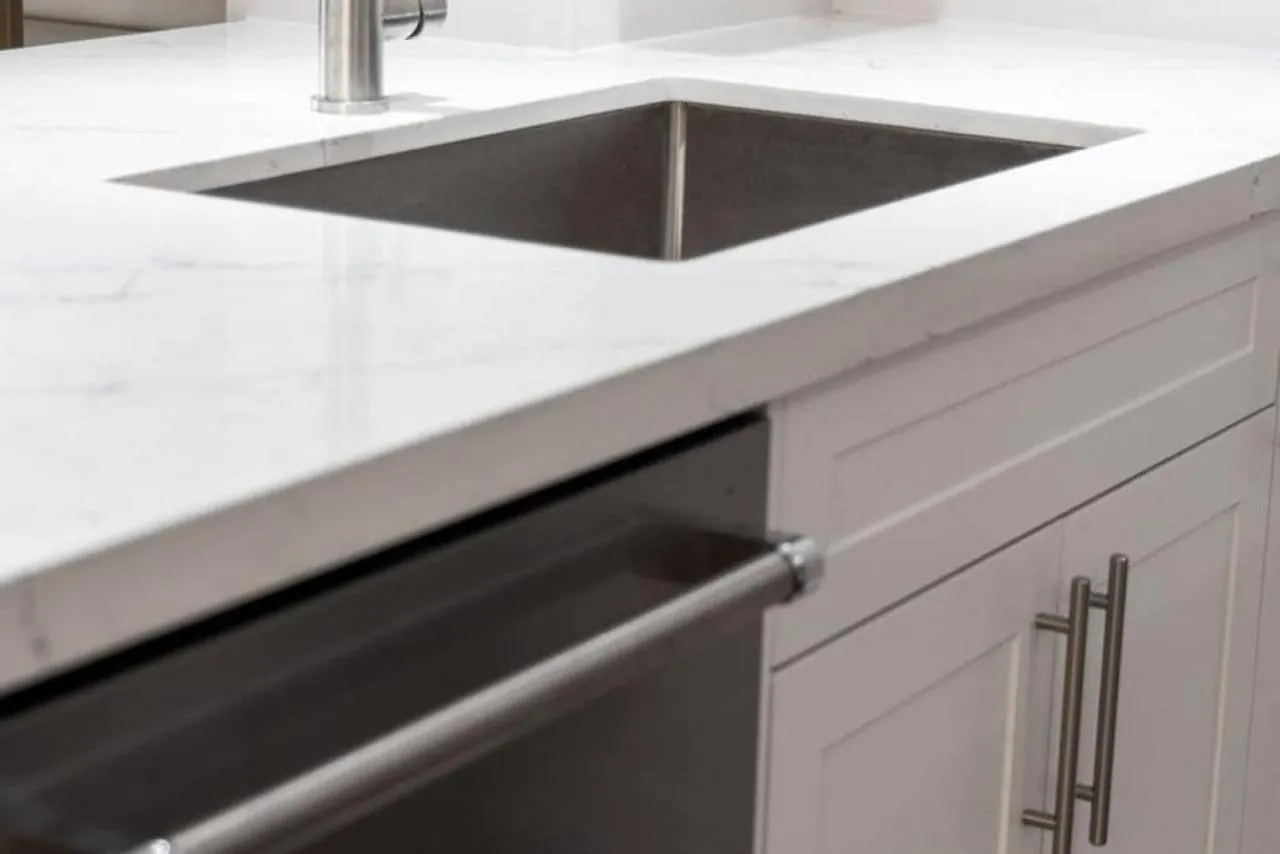 Urban Apt With Highspeed Wifi Near Shopping Malls Toronto